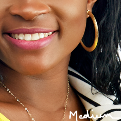 Moon and Lola - Serena Hoop Earrings medium gold