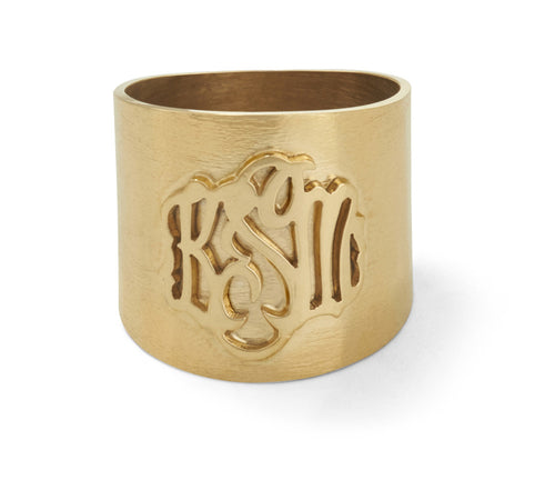 Moon and Lola  - Metal Monogram Cigar Band Ring in Yellow Gold