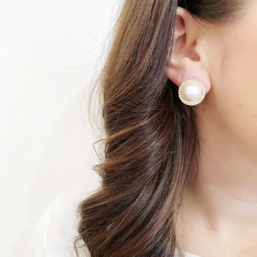 Moon and Lola - Vannes Cotton Pearl Earrings