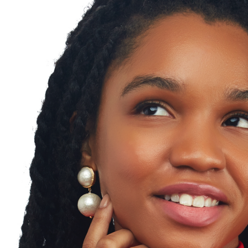 Moon and Lola - Luna Single Drop Cotton Pearl Post Earrings